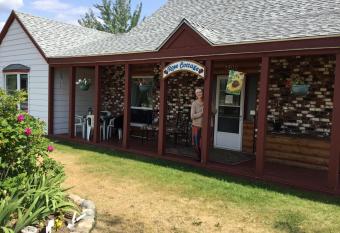 Rose Cottage Bed & Breakfast allows 18 year olds to book a room