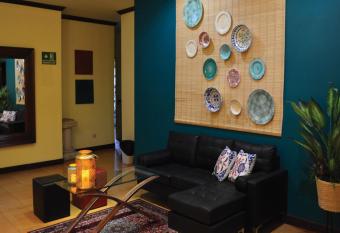 Hotel CR Lounge by Little Havana allows 18 year olds to book a room