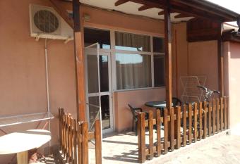 Dunav Str. has Balcony rooms