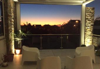 Laris has Balcony rooms