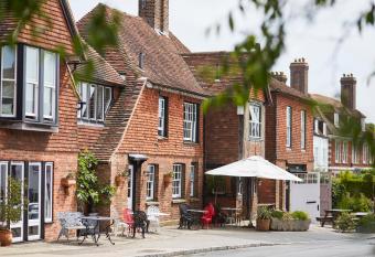 The Bell in Ticehurst has Balcony rooms