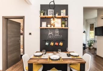 Apartment Mille has Balcony rooms