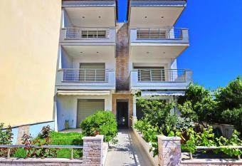 Katerina Apartments has Balcony rooms