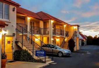 Northcote Motor Lodge allows 18 year olds to book a room