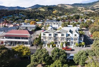 Bruce Waterfront Apartments has Balcony rooms