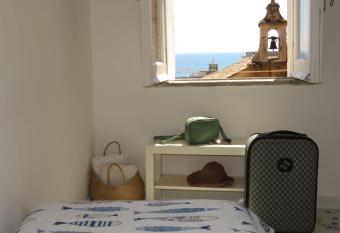 La torretta 13 - appartamento vista mare has Balcony rooms