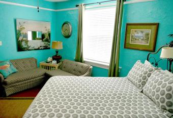 Hotel Whiting has Balcony rooms