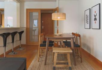 Republica Deluxe Apartment has Balcony rooms