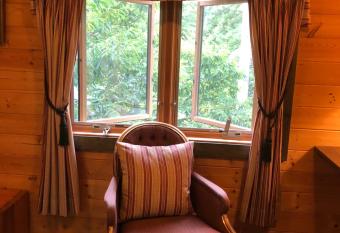 YU   CABIN has Balcony rooms