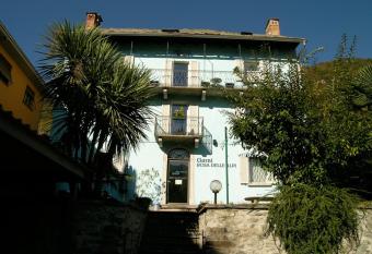 Garni Rosa Delle Alpi has Balcony rooms