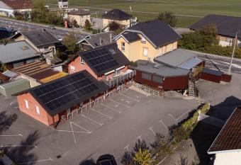 Les Ailes has Balcony rooms