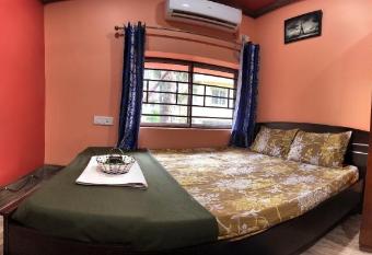 12 Homestay Apartments has Balcony rooms