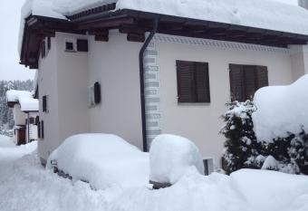 Casa Nolens, Via Sura 4 allows 18 year olds to book a room