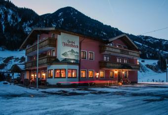 Gasthof Haidbach has Balcony rooms