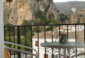 Alojamientos Rurales Aitana has Balcony rooms