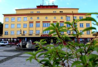 Akord allows 18 year olds to book a room