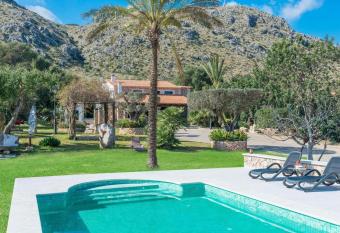 Es Puchet has Balcony rooms