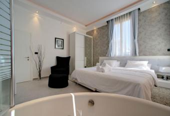 Residence Suites allows 18 year olds to book a room