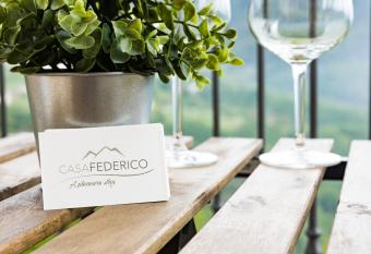 Casa Federico has Balcony rooms