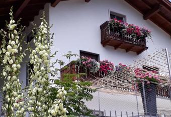 SaMeC   has Balcony rooms