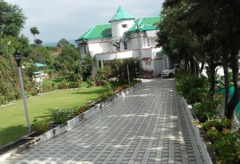 Rosewood Estate allows 18 year olds to book a room