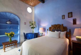 Casa Carmen allows 18 year olds to book a room