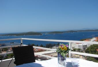 Apartments   piko has Balcony rooms