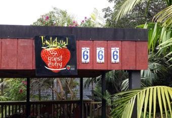 Tastebuds Bed n Breakfast has Balcony rooms