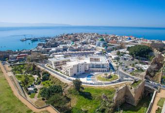 HI - Akko Knights Hostel has Balcony rooms
