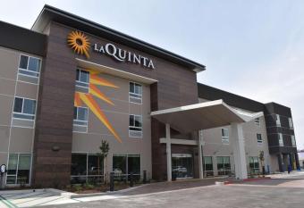 La Quinta Inn & Suites by Wyndham San Bernardino allows 18 year olds to book a room
