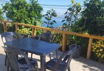 Emiljano Seaview has Balcony rooms