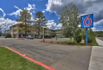 Motel 6-Flagstaff, Az - West - Woodland Village allows 18 year olds to book a room