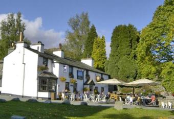 The Britannia Inn allows 18 year olds to book a room