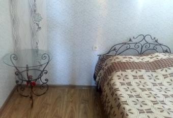 Home in Barcxana allows 18 year olds to book a room