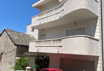 Apartmani IvaMia has Smoking/Balcony rooms