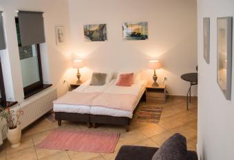 Za Rab   has Balcony rooms