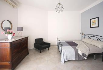 Ciraccio Apartments has Balcony rooms