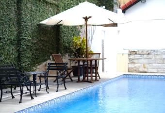 Little Creek Lodge has Balcony rooms