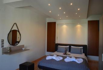 Venia s House has Balcony rooms