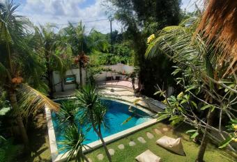 Sannyas Boutique Hotel has Balcony rooms