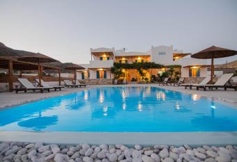 Villa Maria has Balcony rooms