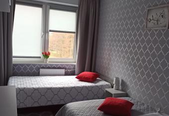 Apartament Familijny allows 18 year olds to book a room