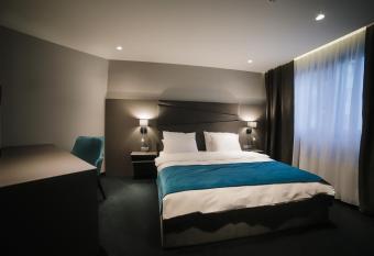 Hotel Bank has Smoking/Balcony rooms