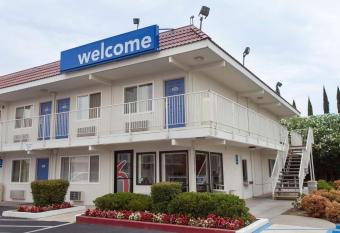 Motel 6~Rancho Cordova  Ca ~ Rancho Cordova East allows 18 year olds to book a room
