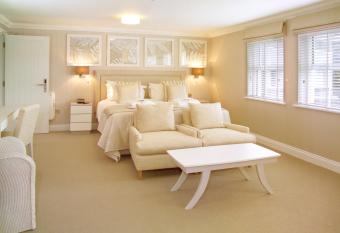 Hotel La Place has Balcony rooms