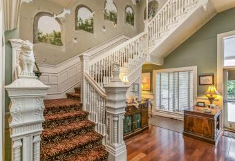 The Mayor's Mansion Inn allows 18 year olds to book a room