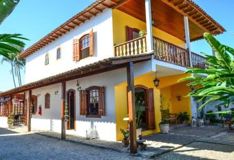 Viva Brasil Pousada allows 18 year olds to book a room