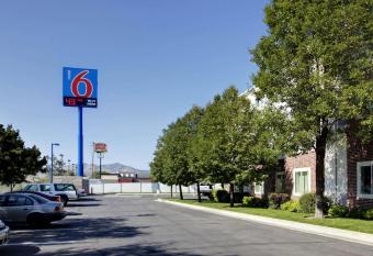 Motel 6 Lehi, Ut - Thanksgiving Point allows 18 year olds to book a room
