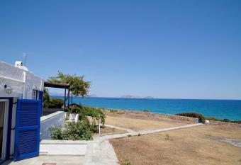 Spetses Bounty allows 18 year olds to book a room