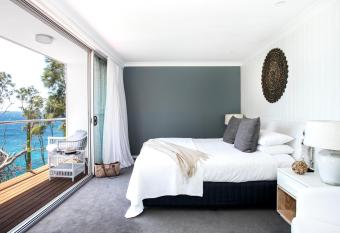 Bannisters by the Sea Mollymook has Balcony rooms